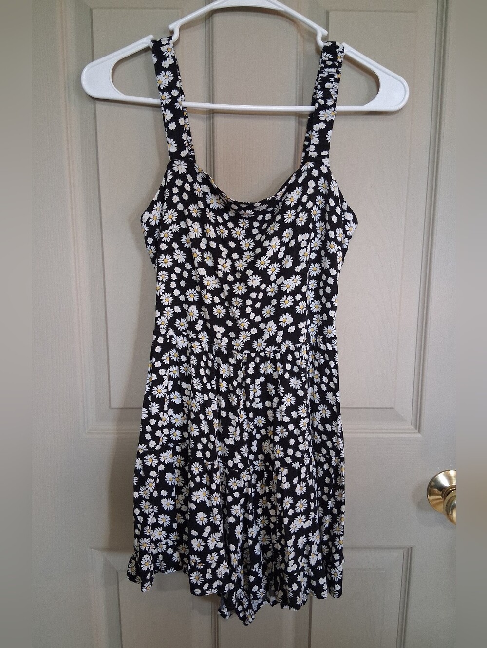 Trixxi Jrs. Black Daisy Print Rayon Summer Romper - Small